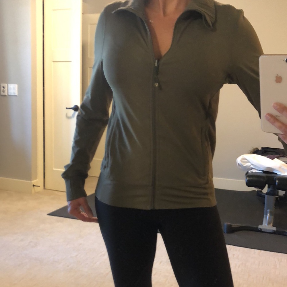 Reversible Lululemon jacket - Picture 4 of 9